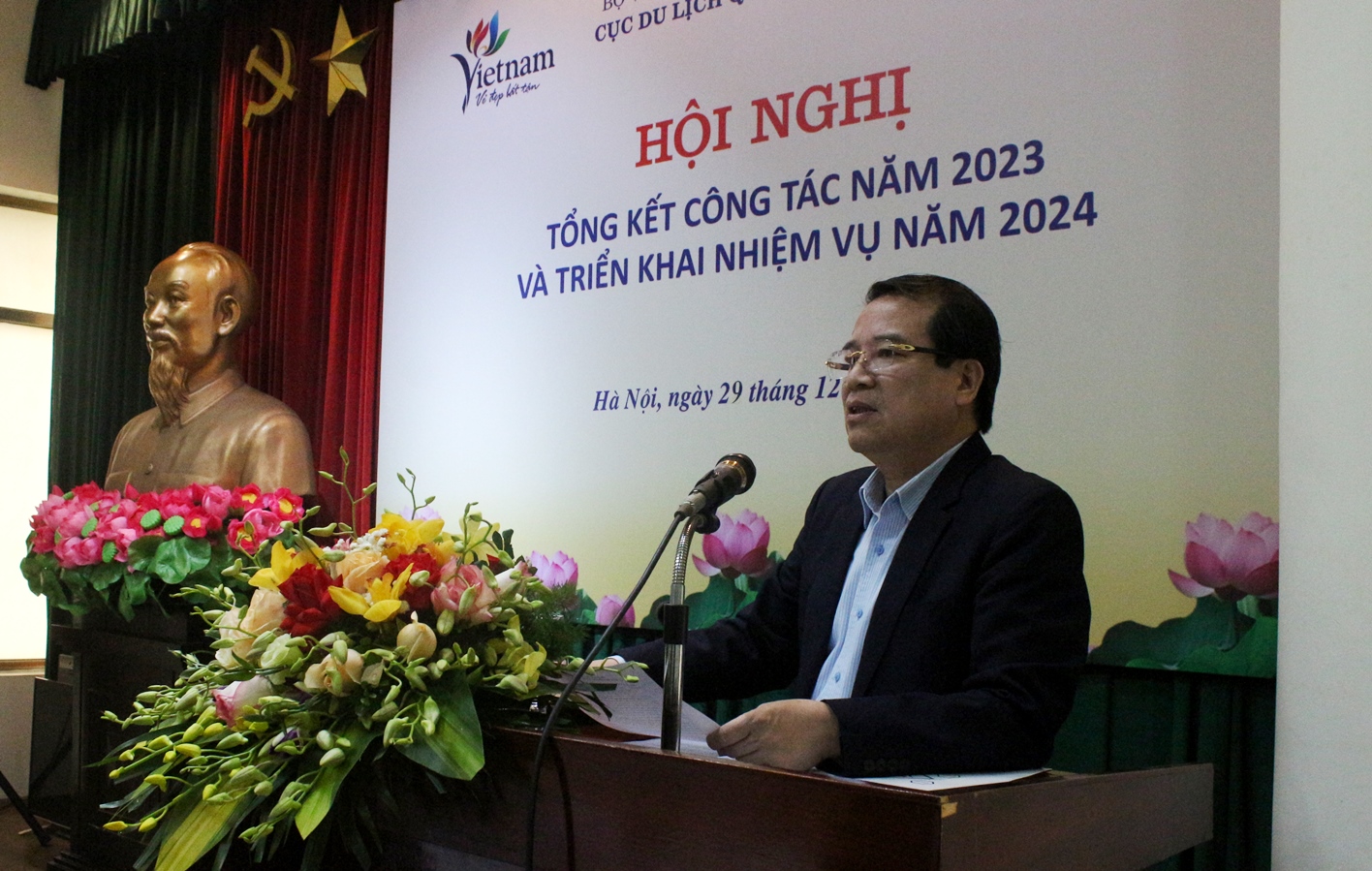 Phó Cục trưởng Hà Văn Siêu báo cáo tổng kết tình hình thực hiện nhiệm vụ công tác năm 2023 và triển khai phương hướng, nhiệm vụ năm 2024